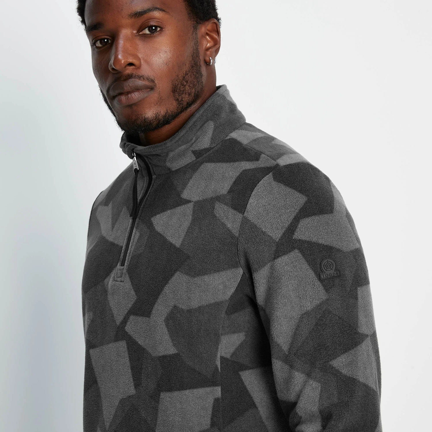 Bleakholt Mens Quarter Zip Fleece - Steel Grey Geo Camo - Image 4