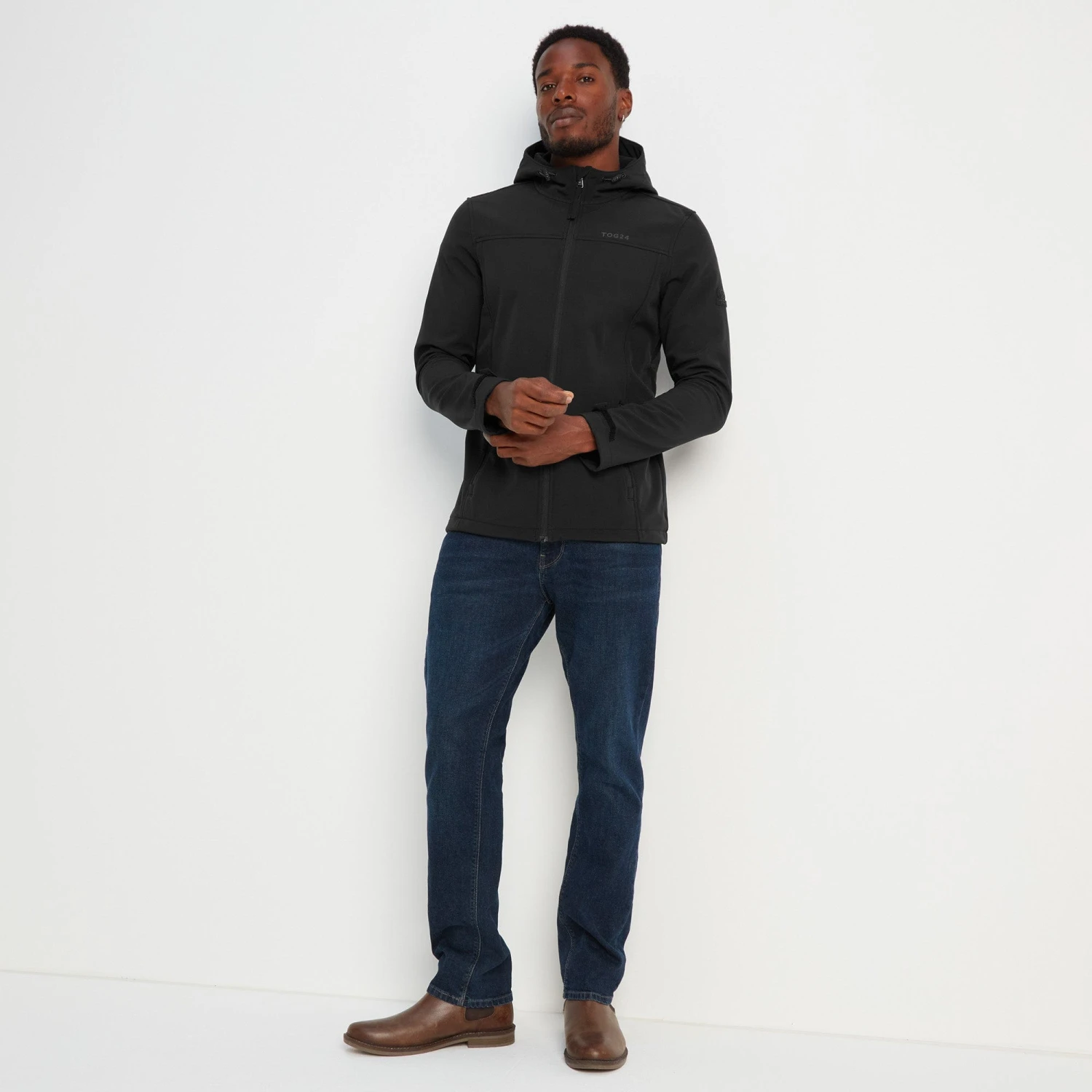 Feizor Mens Shower Resistant Softshell Hooded Jacket - Black - Image 4