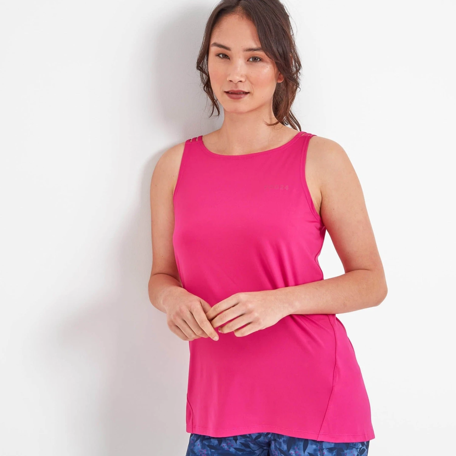 Langan Womens Tech Vest - Vibrant Pink - Image 4