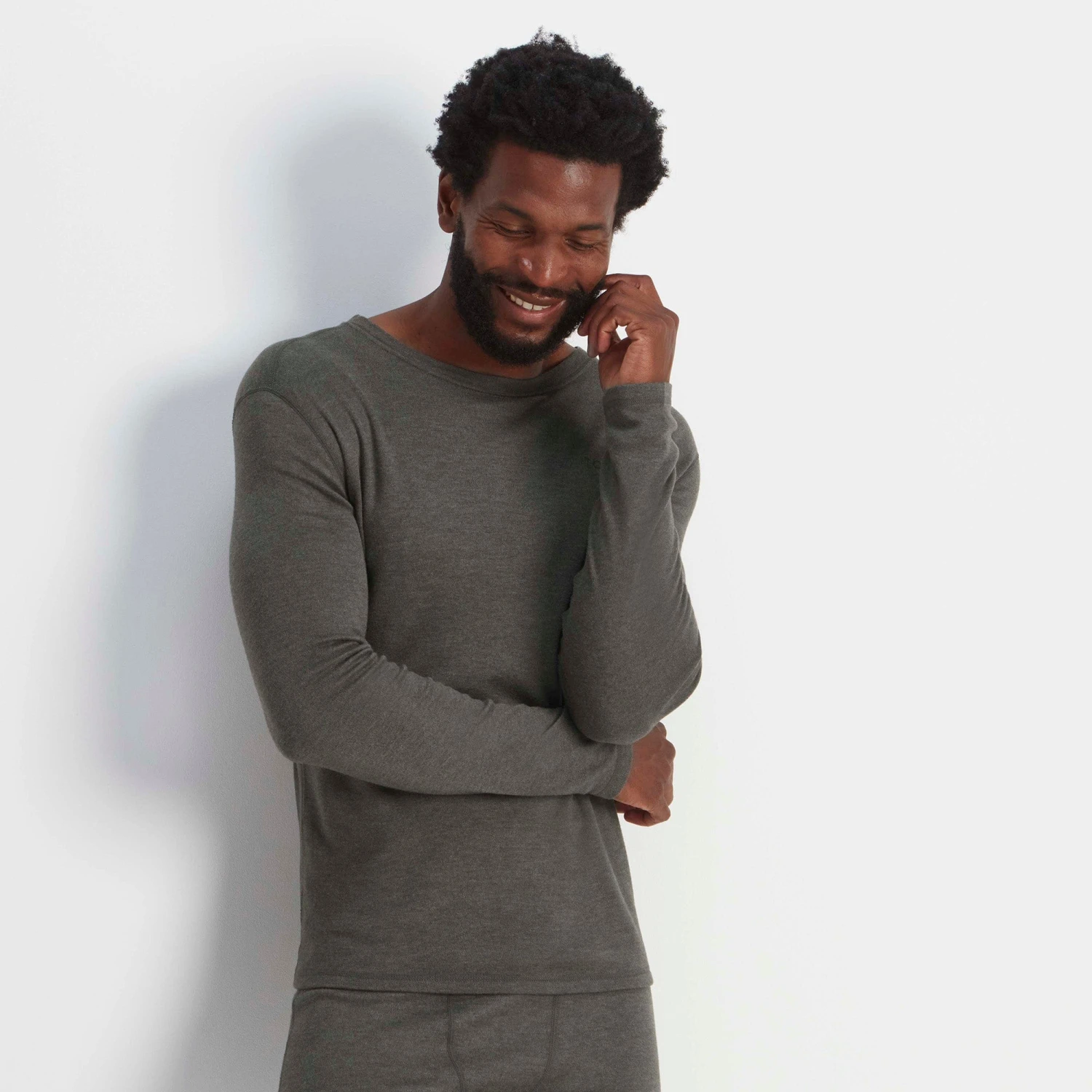 Meru Mens Cashmere Touch Base Layer Crew Neck - Dark Grey Marl - Image 2