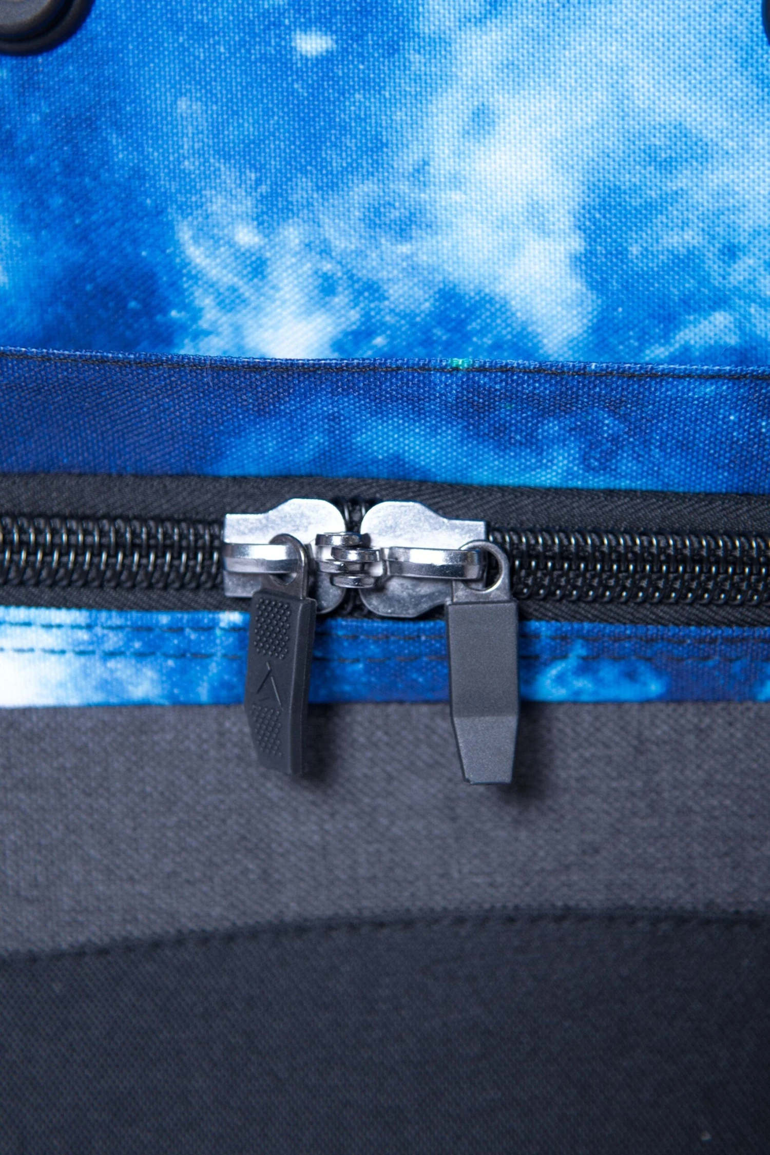 Surfanic Maxim 2.0 120l Roller Bag - Blue Interstellar - Image 12